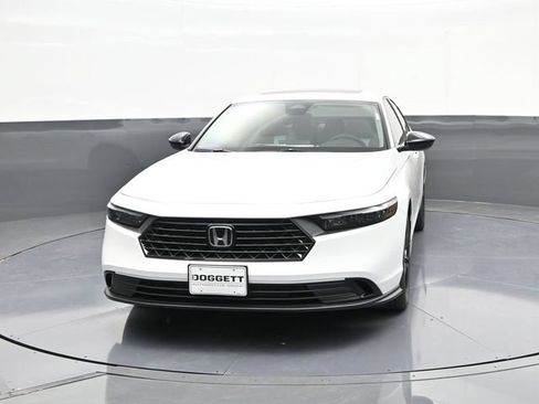 Used 2025 Honda Accord SE image 23