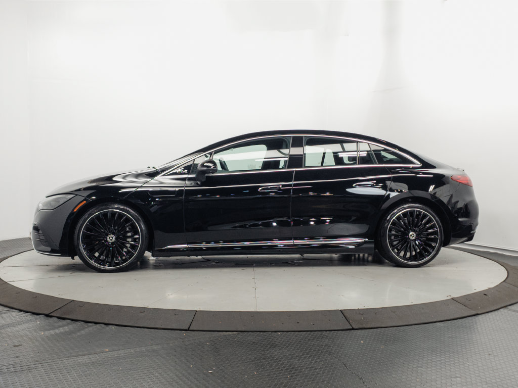Certified 2023 Mercedes-Benz EQE 500 4MATIC Sedan w/ Pinnacle Trim Package image 4
