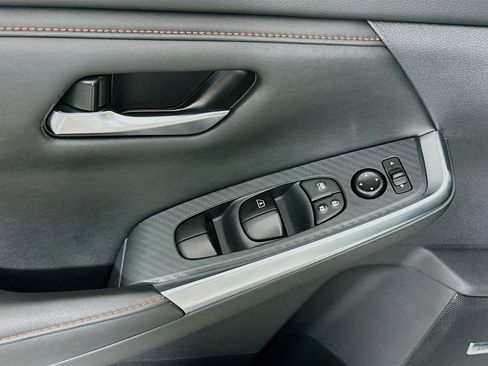 Used 2024 Nissan Sentra SR w/ SR Premium Package FWD image 15