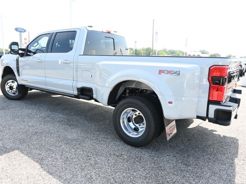 New 2026 Ford F350 Platinum AWD/4WD image 7