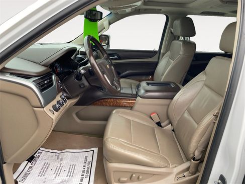 Used 2016 Chevrolet Suburban LTZ image 9