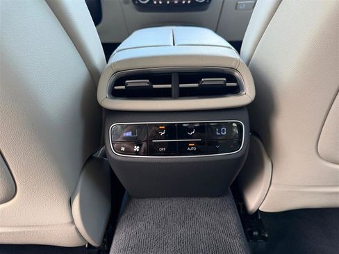 Used 2022 Genesis G80 2.5T w/ Prestige Package AWD/4WD image 39