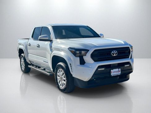 Certified 2025 Toyota Tacoma SR5 w/ SR5 Upgrade Package image 2