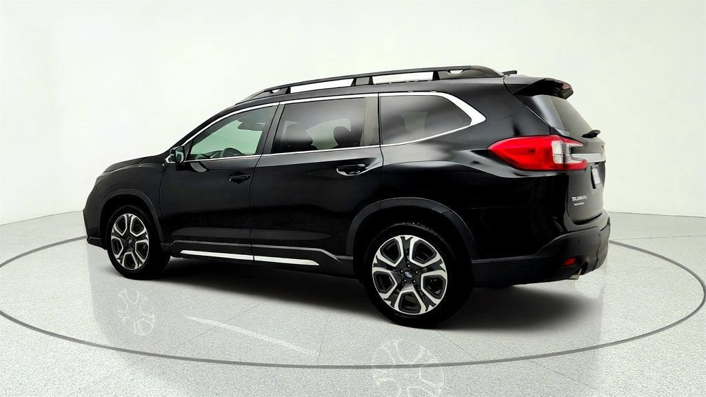 Used 2023 Subaru Ascent Limited AWD/4WD image 7
