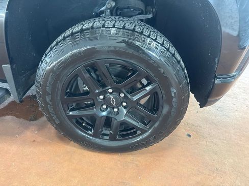 Used 2021 Chevrolet Silverado 1500 LT Trail Boss AWD/4WD image 10