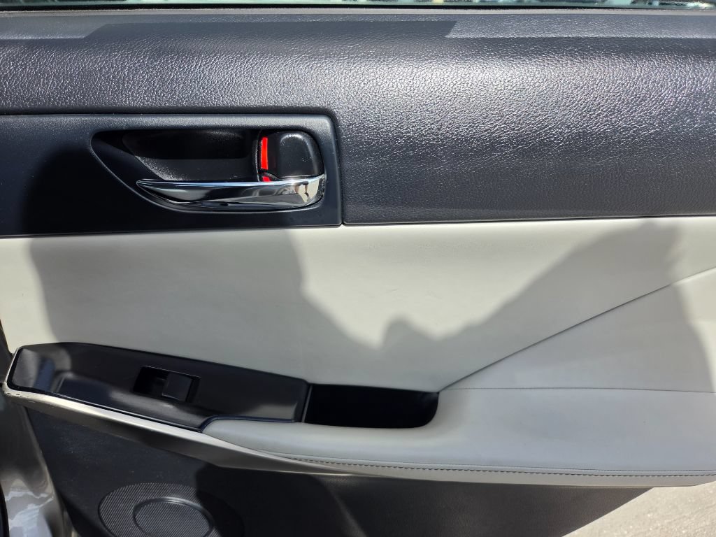 Used 2014 Lexus IS 250 RWD image 32