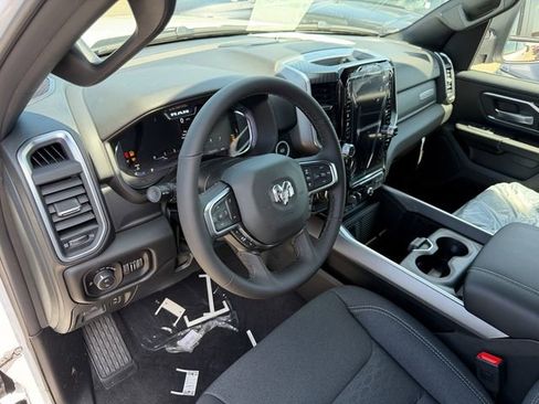 New 2026 RAM 1500 Big Horn AWD/4WD image 13