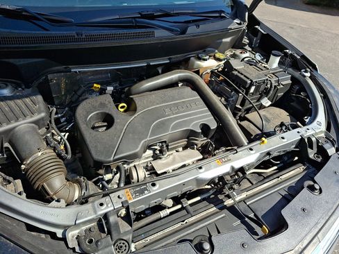 Used 2023 Chevrolet Equinox LT image 28