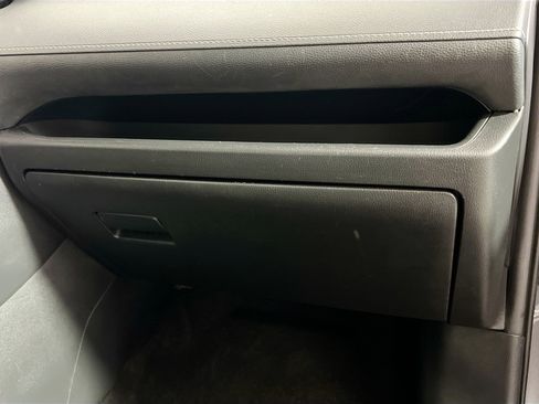 Used 2021 Toyota RAV4 XLE Premium image 34