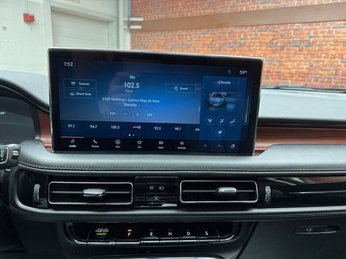 Used 2022 Lincoln Nautilus Reserve w/ Class II Trailer Tow Package image 18