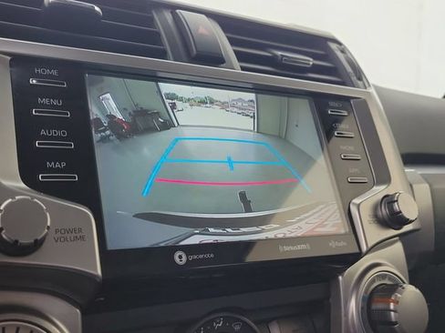 Used 2023 Toyota 4Runner SR5 Premium w/ Moonroof Package RWD image 27