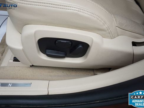 Used 2010 Lincoln MKS AWD image 26