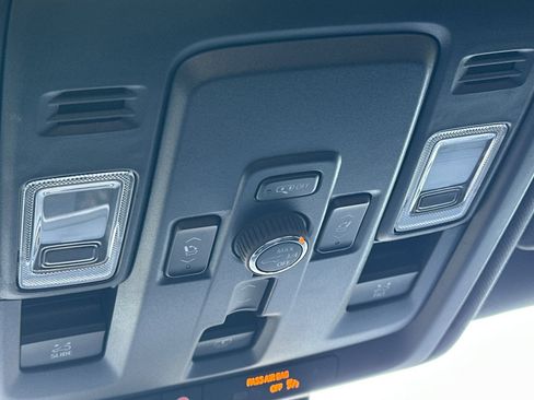 Certified 2025 Chevrolet Suburban High Country image 24