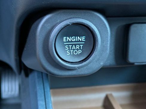 Used 2024 Ford Maverick Lariat w/ FX4 Off-Road Package AWD/4WD image 32