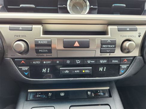 Used 2015 Lexus ES 350 image 19