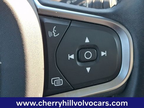 Certified 2023 Volvo XC60 B5 Core image 23