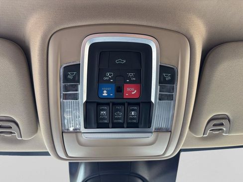 Used 2022 RAM 2500 Laramie AWD/4WD image 36