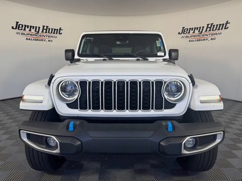 Used 2024 Jeep Wrangler Unlimited Sahara w/ Technology Group AWD/4WD image 4