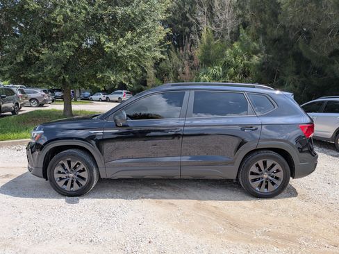 Used 2022 Volkswagen Taos S AWD/4WD image 7