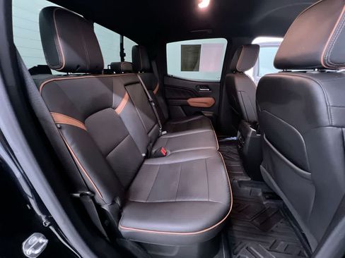 Used 2023 GMC Canyon AT4 w/ AT4 Premium Package AWD/4WD image 37