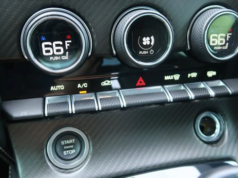 Used 2020 Jaguar F-TYPE R AWD/4WD image 28