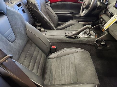 New 2026 MAZDA MX-5 Miata Club w/ Brembo/BBS Recaro Package image 4