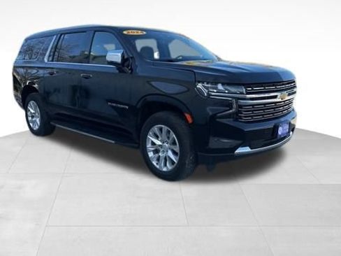 Used 2024 Chevrolet Suburban Premier image 9