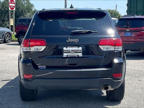 Used 2022 Jeep Grand Cherokee Laredo E AWD/4WD image 4