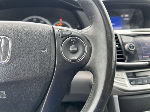 Used 2015 Honda Accord EX-L image 21