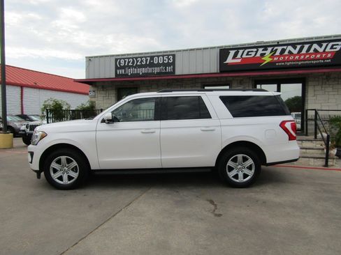 Used 2018 Ford Expedition Max XLT w/ Equipment Group 201A image 2