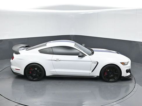 Used 2017 Ford Mustang Shelby GT350R w/ GT350R Equipment Group 920A RWD image 48