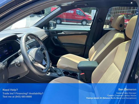 Used 2023 Volkswagen Tiguan SE AWD/4WD image 9