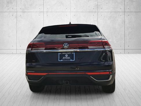 New 2026 Volkswagen Atlas Cross Sport SE FWD image 6