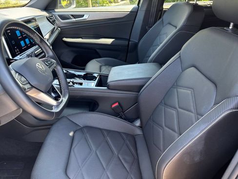 Used 2026 Volkswagen Atlas Cross Sport SE FWD image 30