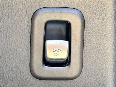 Certified 2022 Mercedes-Benz GLC 300 4MATIC image 29