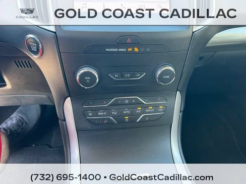 Used 2019 Ford Edge SEL w/ Equipment Group 201A AWD/4WD image 18
