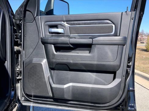 Used 2024 RAM 2500 Big Horn w/ Bed Utility Group image 23