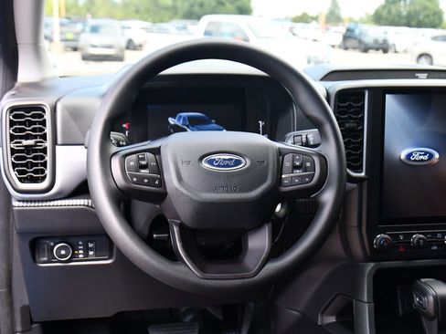Used 2025 Ford Ranger XL w/ Trailer Tow Package image 12