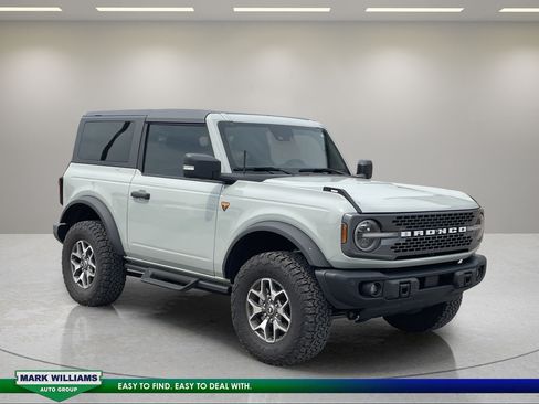 Used 2024 Ford Bronco Badlands AWD/4WD image 1