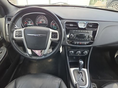 Used 2013 Chrysler 200 Limited FWD image 24