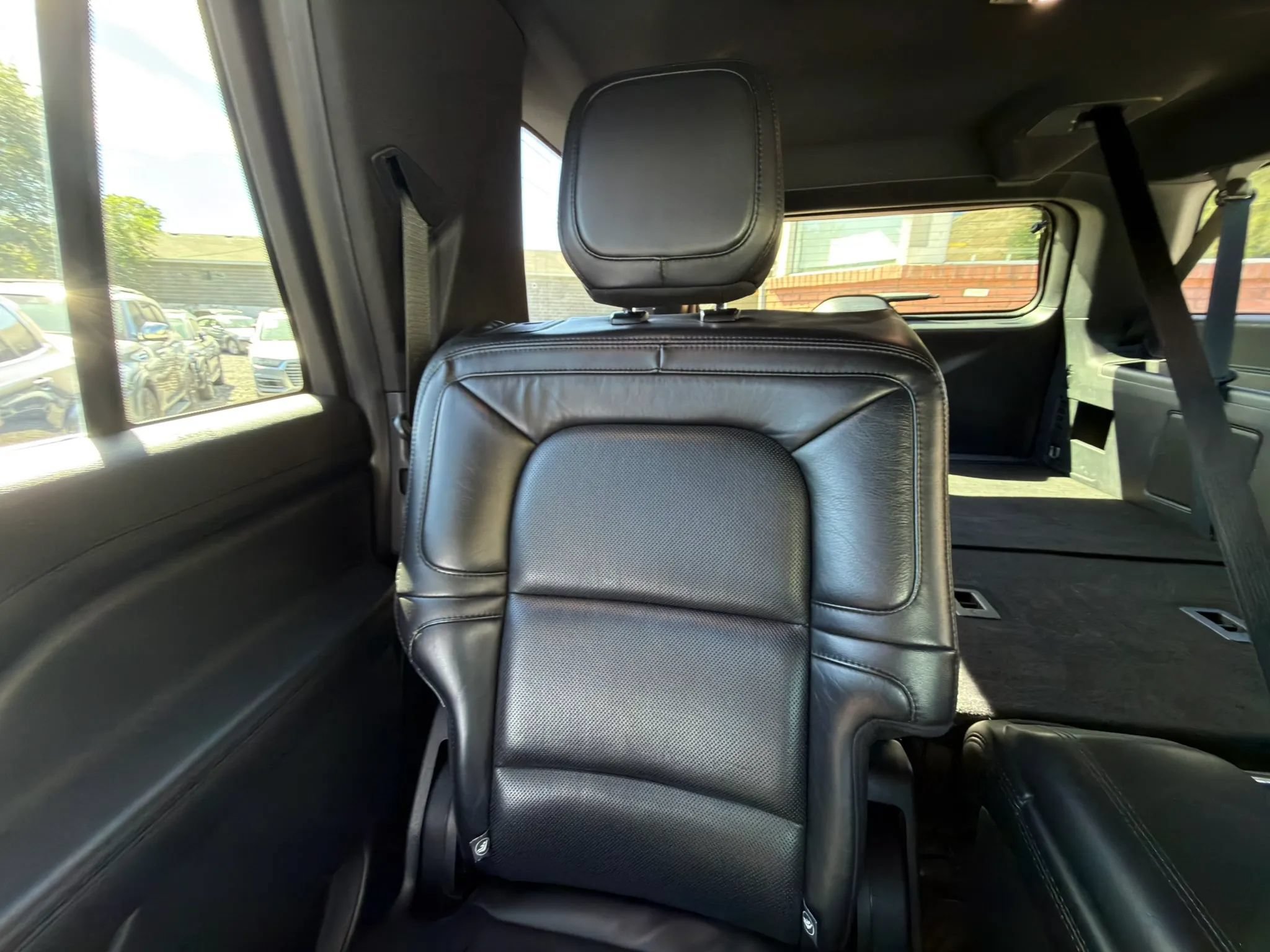 Used 2021 Lincoln Navigator L Reserve AWD/4WD image 11