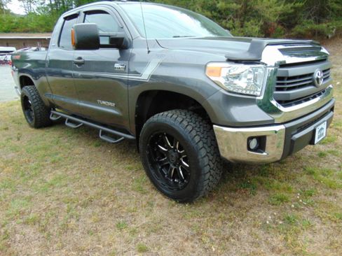 Used 2015 Toyota Tundra SR5 w/ TRD Off Road Package AWD/4WD image 2