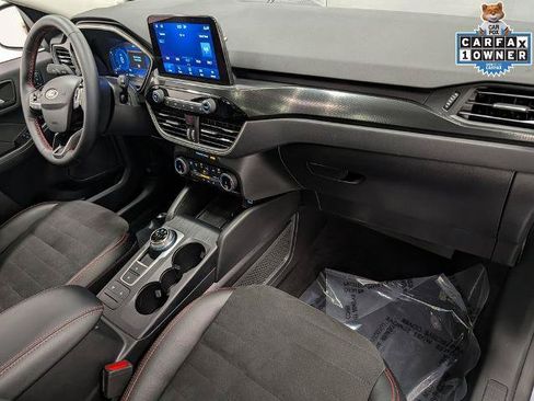 Certified 2022 Ford Escape SEL w/ SEL Stealth AWD Package image 30