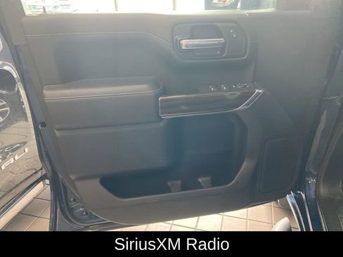 Used 2021 Chevrolet Silverado 1500 RST w/ Max Trailering Package AWD/4WD image 9