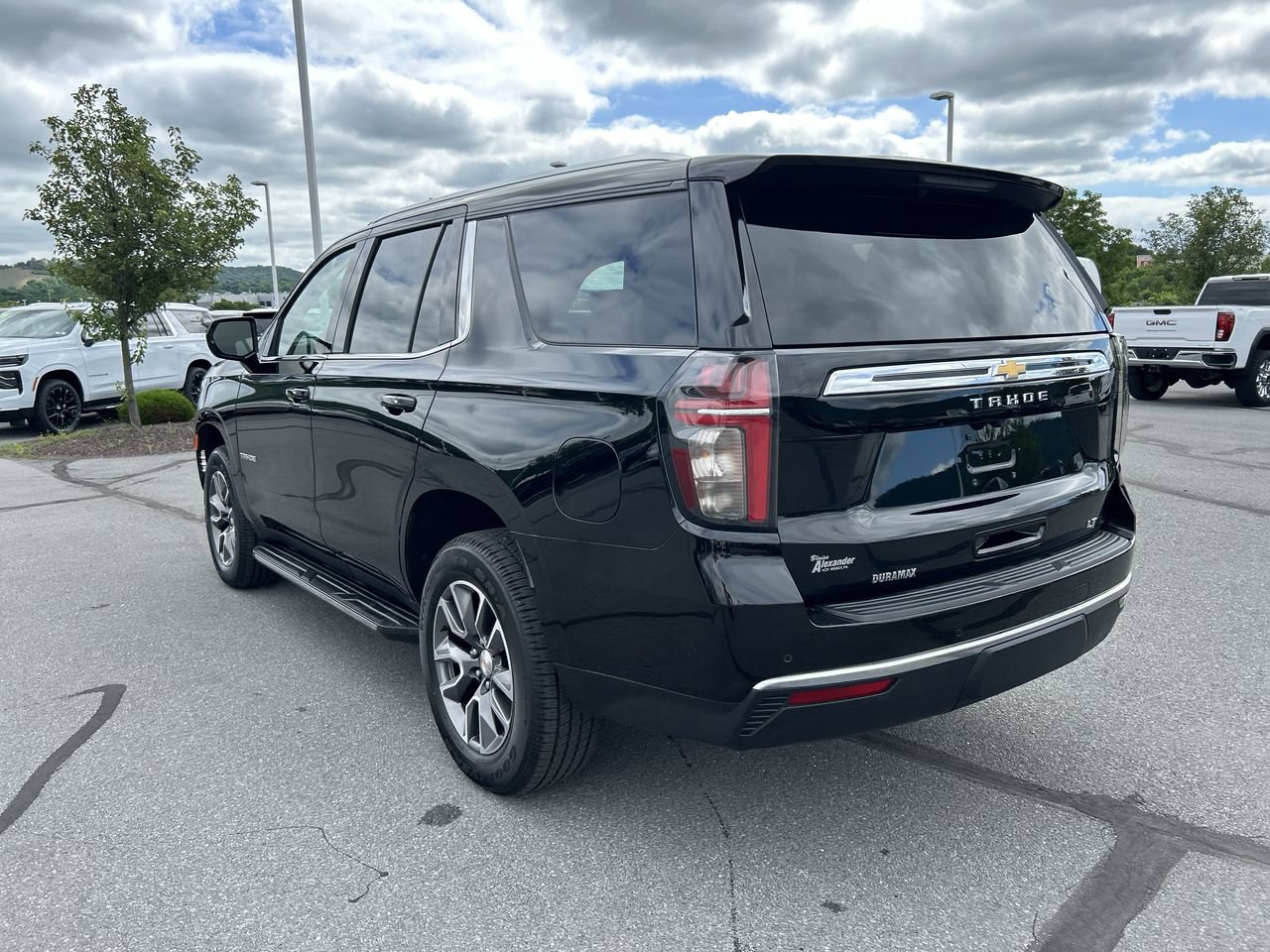 Used 2024 Chevrolet Tahoe LT AWD/4WD image 5