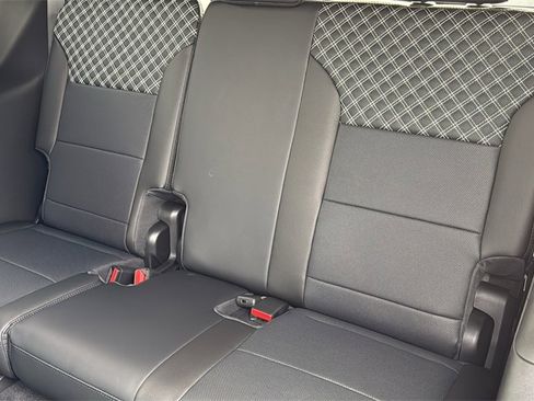 New 2026 GMC Acadia Denali w/ Super Cruise Package image 13