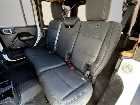 Used 2021 Jeep Wrangler Sport S image 22