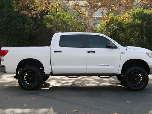 Used 2012 Toyota Tundra SR5 image 6