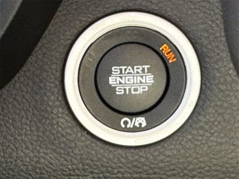 Used 2020 RAM 1500 Laramie image 24