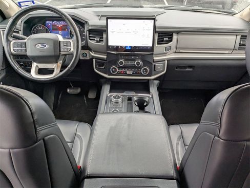 Used 2024 Ford Expedition Max XLT image 34
